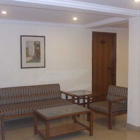 Hotel Brisa Marina Caranzalem Exterior photo